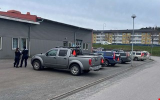 Polisinsats mot A-traktorer p� skolan � h�lften hade brister