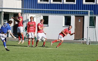 R�da kortet blev kostsamt: �J�ttedrama in i det sista� 