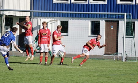 R�da kortet blev kostsamt: �J�ttedrama in i det sista� 