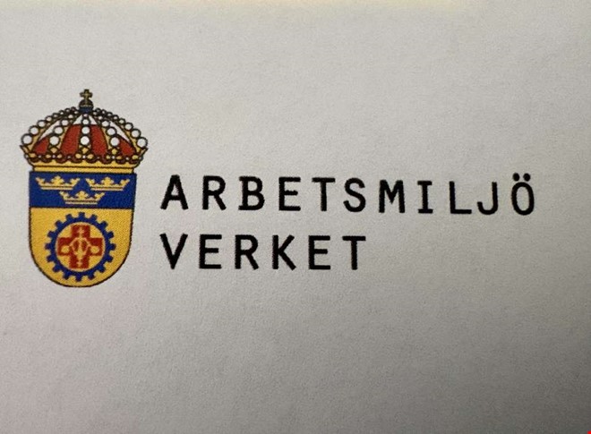 Sv�r olycka i idrottshall � l�rare slet av fingret