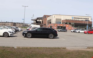 65 parkeringar plockas bort n�r arenan ska byggas