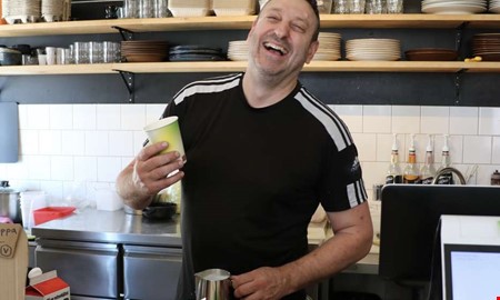 De tar �ver popul�ra krogen i centrum