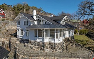 M�nga nyfikna p� sk�rg�rdsvilla p� Stallbacken 