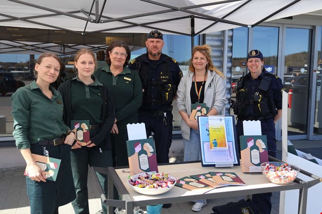 D�rf�r stod polisen utanf�r systembolagen i Kungsbacka