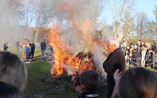 Publikrekord p� valborgsfirande i Fj�r�s