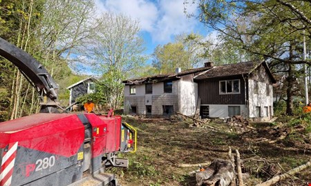 Efter �r av klagom�l � nu ska villan rivas