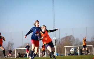�kte p� stryk trots dr�mstart: 