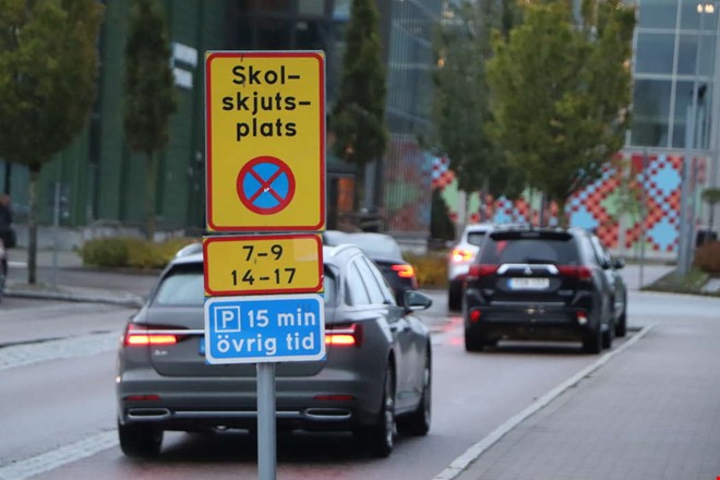 St�kig trafik � nu blir det enkelriktat vid skolan
