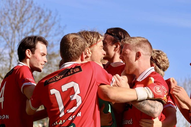 BILDEXTRA & TV: M�lvakten l�g bakom kvitteringen i derbyt