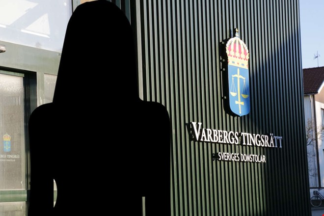 Kvinna d�ms � stal precis vid polishuset
