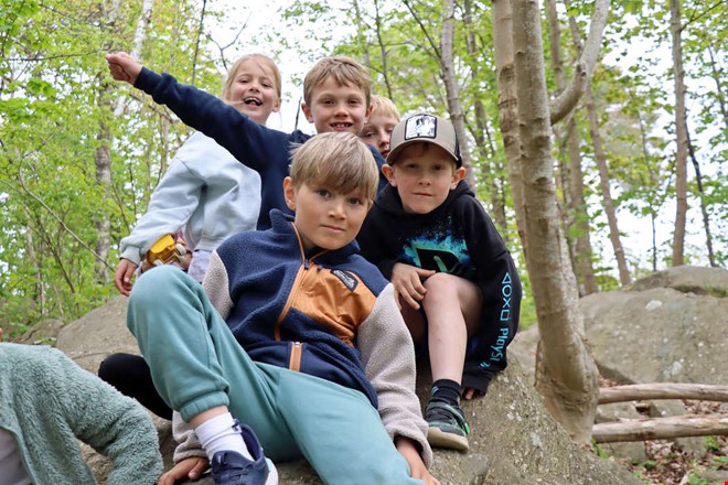 Lek i skogen p� Fritidshemmens dag