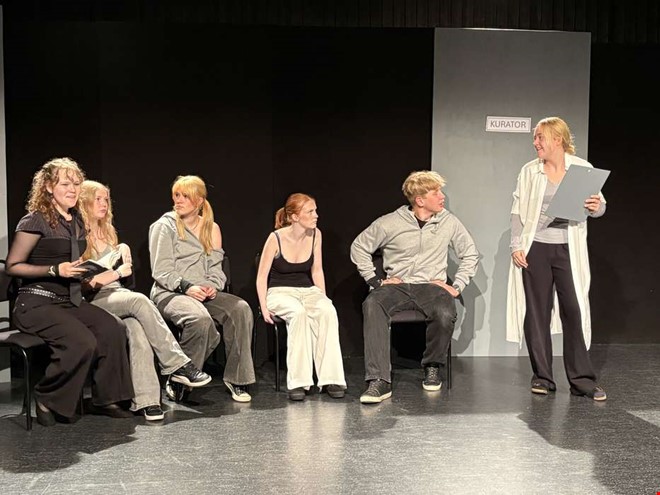 Teaterelevernas succ� ger en plats i nationell festival