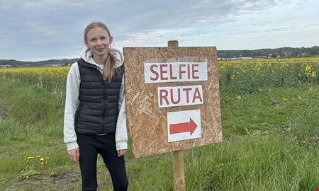 Selfieruta i rapsen tillbaka � st�djer cancerdrabbade barn