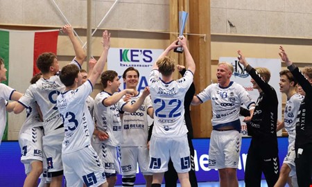 Storklubbar kommer n�r inneturneringen v�xer