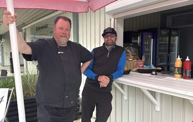 Efter branden – öppning av ny restaurang skjuts upp
