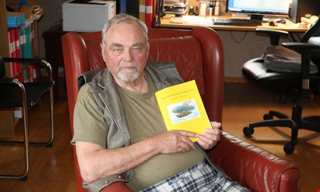 Pensionen blev startskottet – släpper sjunde boken