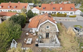 100 år gammal stenvilla väcker uppmärksamhet