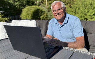 78-årige Onsalabon får nytt jobb hos 19-årig vd