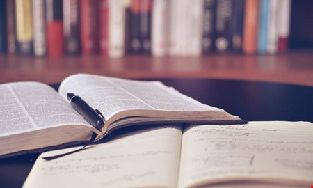 Debatt: Skolan viktigare än konst 