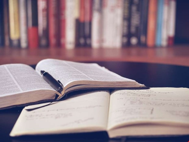 Debatt: Skolan viktigare än konst Debatt: Skolan viktigare än konst