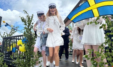 Studentglädje – se bilderna från utspringet