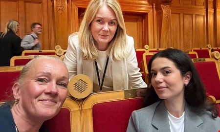 En månad i riksdagen – men Magdalena trivs lokalt