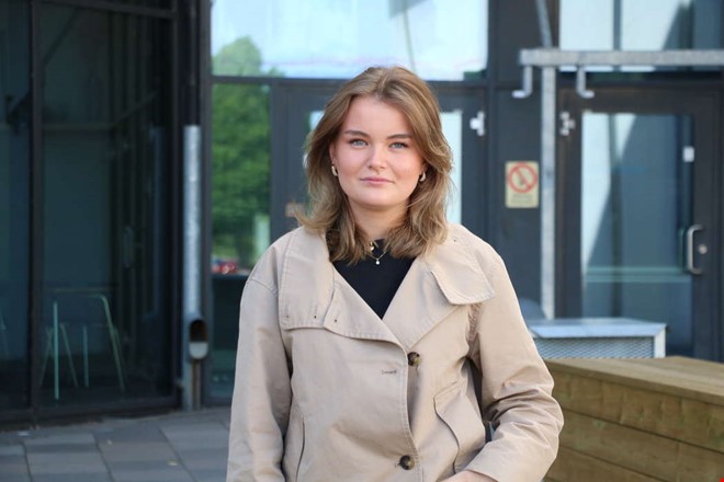 Eleven Ebba kritisk till ändrat studentfirande: ”Kaos”