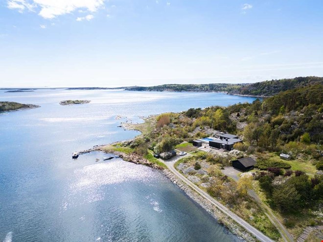 Villa med pool och havet som granne lockade
