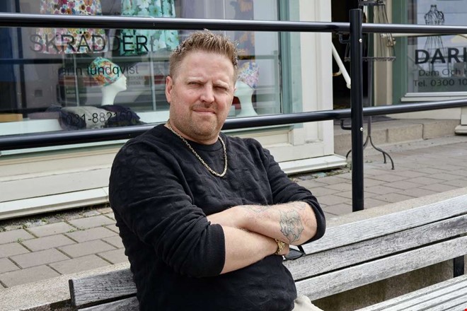 Ville ta sitt liv – nu är Johan en profil inom trav