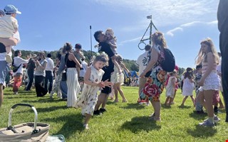 Midsommar på Tjolöholm lockade 4 000 gäster