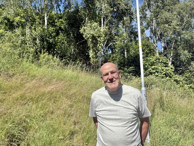 Sly och ogräs tar över – röjning efterlyses