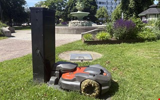 Skadegörelse i Badhusparken – robot utsatt för vandalism