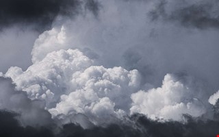 Regn och kyligt – men snart blir det riktigt varmt igen