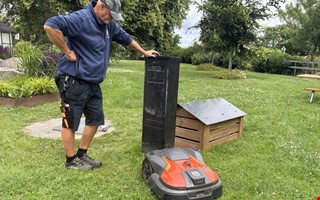 Efter vandalismen: Roboten har fått ett hus