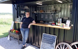 Gården gör somrig satsning på nytt trädgårdscafé 