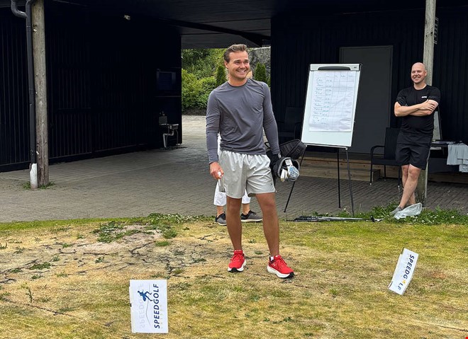 Första tävlingen – då blev golftränaren Albin klar för VM
