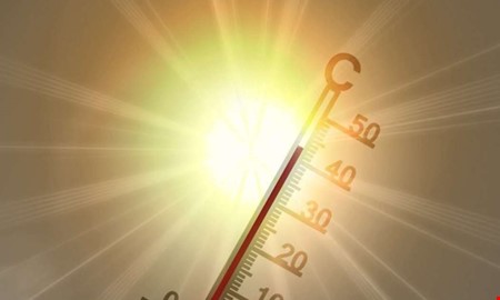 32 grader i lägenheten – klagar till kommunen 