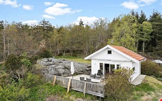 Minivilla med söderaltan lockade många nyfikna