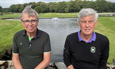 Fågelholkar, dammar och bin – så jobbar golfklubben