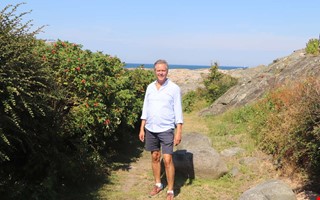 Het debatt – grannar oense om stig till badplatsen