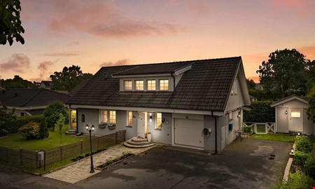 Villa med solig altan och uterum väckte intresse