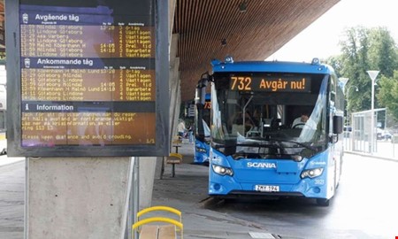Debatt: Ändra inte på busslinje 732 