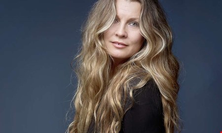 Nervös inför varje spelning – trots 32 år på scen