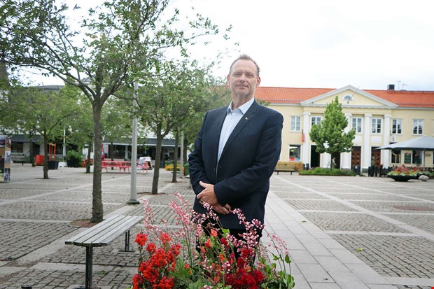 Debatt: S väljer högre skatt och större skulder Debatt: S väljer högre skatt och större skulder