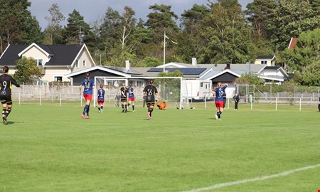 Derbyseger lyfte Åsa över strecket