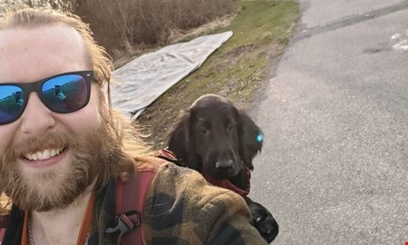 William och sambon blev utelåsta – av valpen Fenris