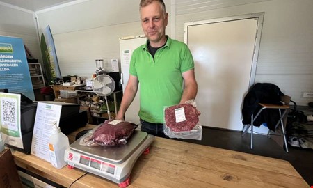 Kommunen vill ha lokalt kött – lokala producenten har aldrig lämnat anbud