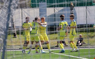 17-åringen avgjorde gyttjefighten – trots att han är skadad