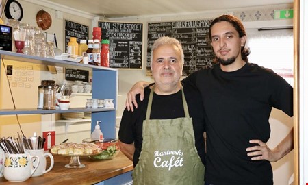 Efter struliga starten – nu slår caféet upp portarna