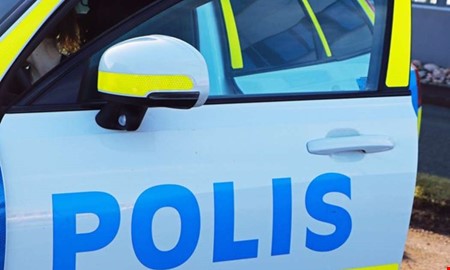 Larm om skadegörelse – stenkastning mot tåg